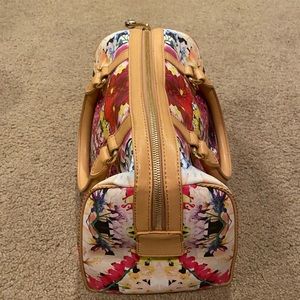 Henri Bendal flower purse